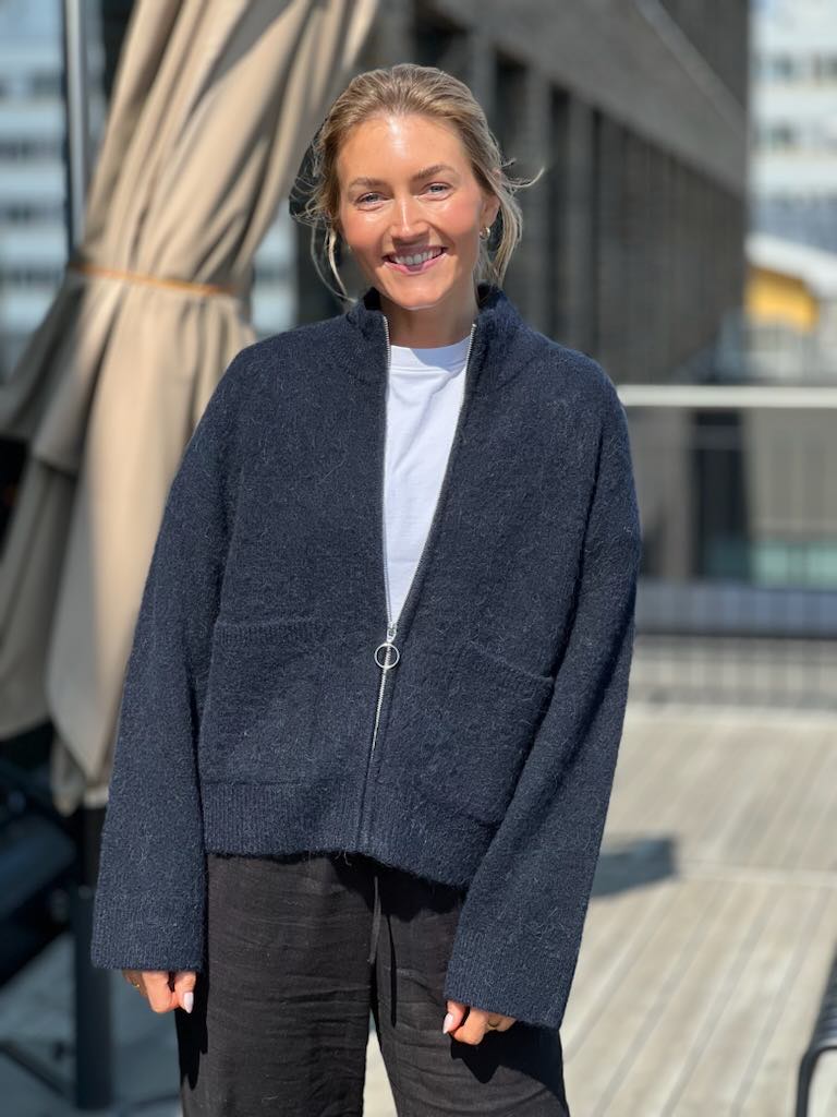 Sia Ras Zipper Strikket Cardigan - Blå/ Dark Sapphire